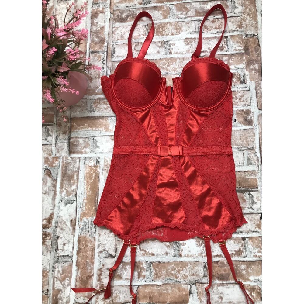 Fashion Nova Lace Corset Sexy Hot Red Sz Small Sheer Padded Underwired Hook